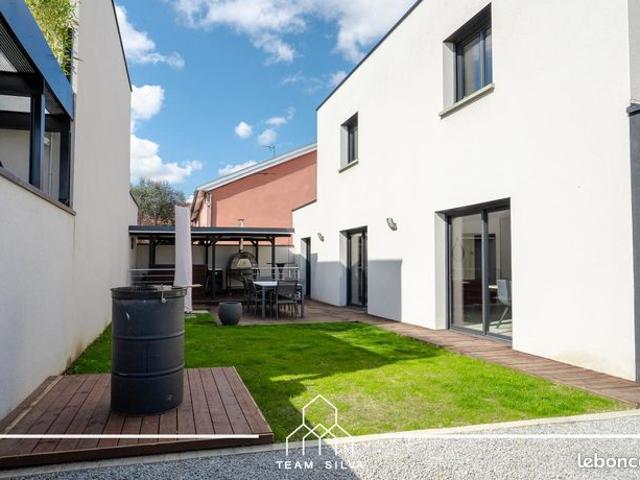 Villa 5 pièces 120 m²