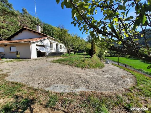 Villa 5 pièces 120 m²