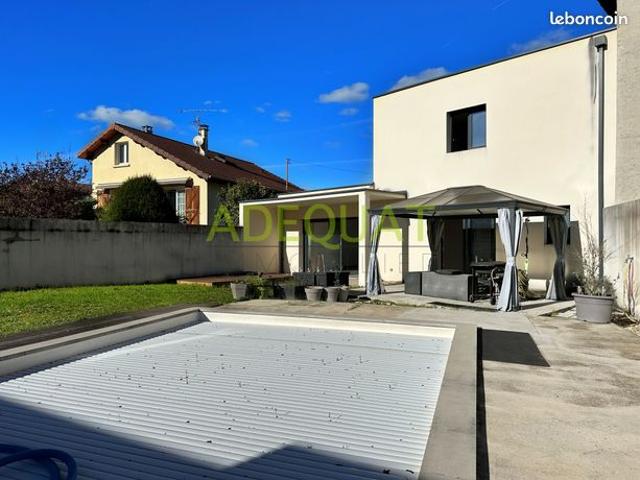 Villa 5 pièces 121 m²