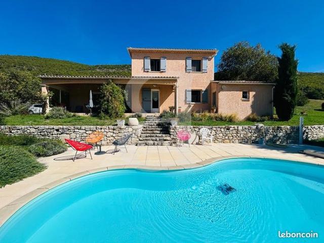 Villa 5 pièces 121 m²