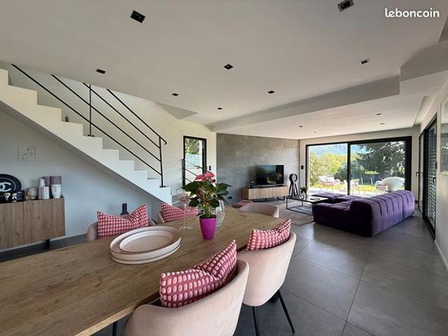 Villa 5 pièces 125 m²