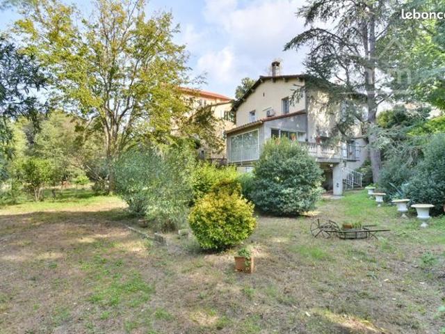 Villa 5 pièces 125 m²