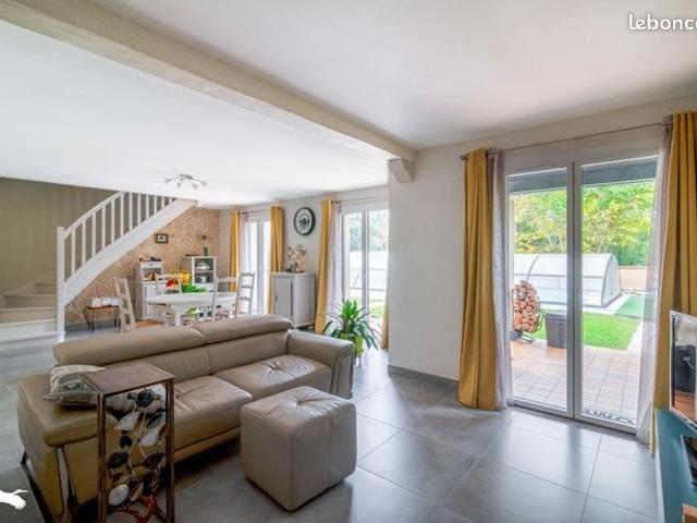Villa 5 pièces 125 m²