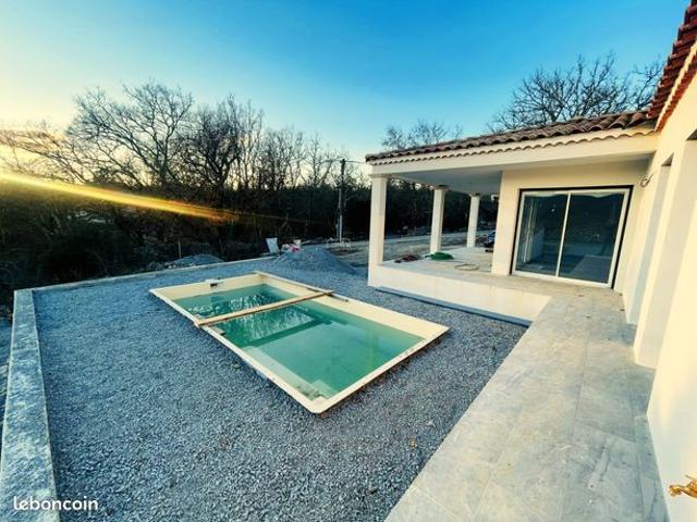 Villa 4 pièces 125 m²