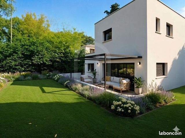 Villa 5 pièces 126 m²