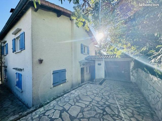 Villa 5 pièces 126 m²