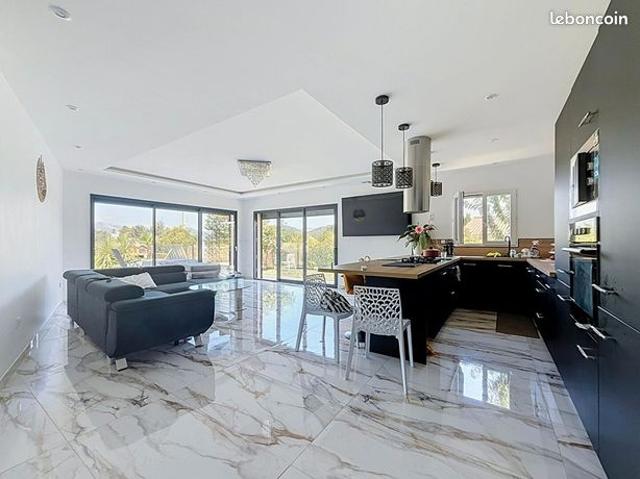 Villa 5 pièces 126 m²
