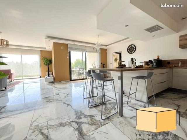 Villa 5 pièces 127 m²