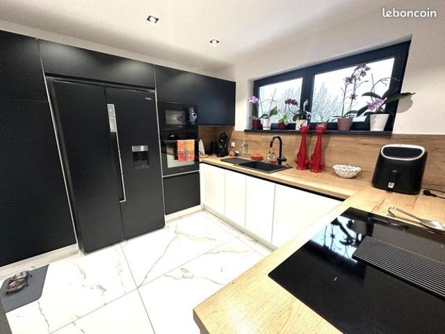 Villa 5 pièces 127 m²