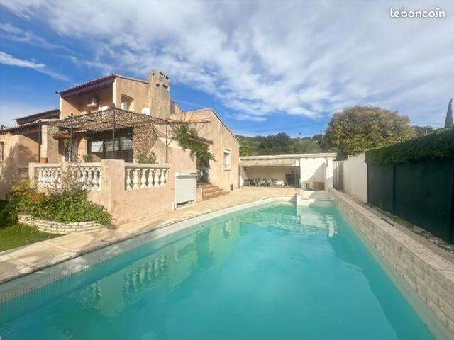 Villa 5 pièces 127 m²
