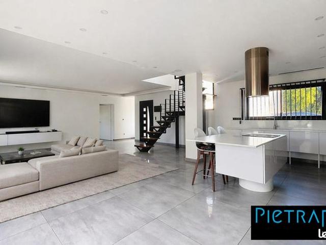 Villa 5 pièces 128 m²