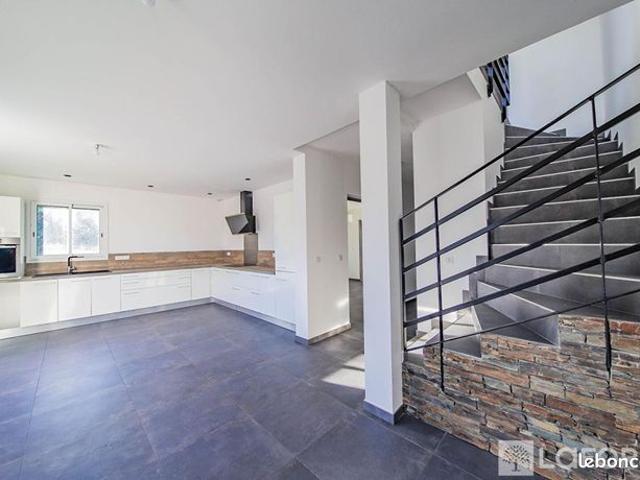 Villa 5 pièces 130 m²