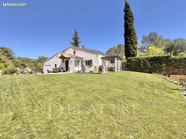 Villa 5 pièces 130 m²