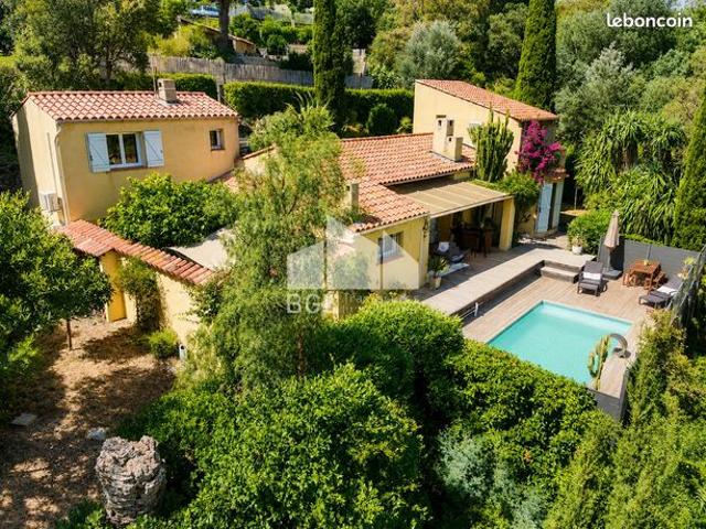 Villa 5 pièces 130 m²