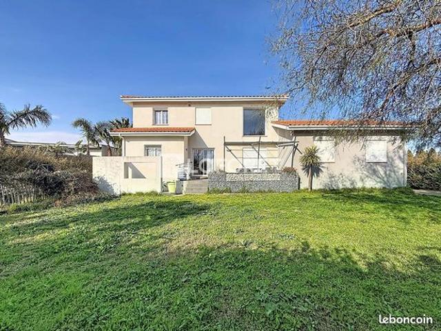 Villa 5 pièces 130 m²