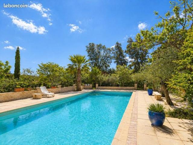 Villa 5 pièces 130 m²