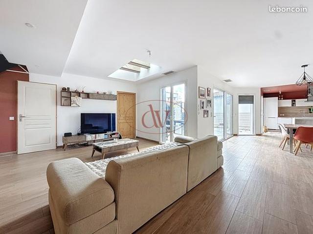Villa 5 pièces 130 m²