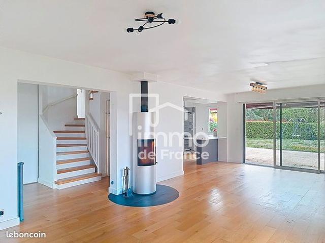 Villa 5 pièces 130 m²