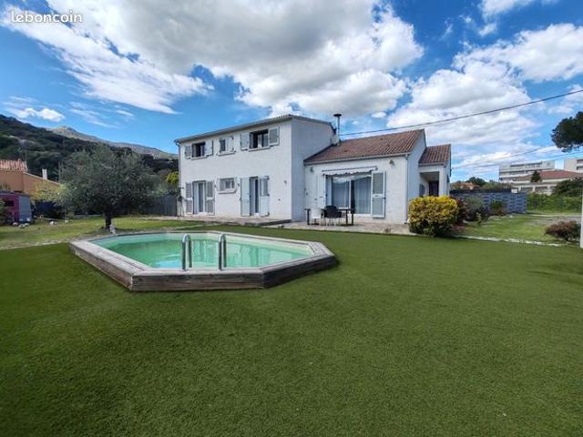 Villa 5 pièces 130 m²