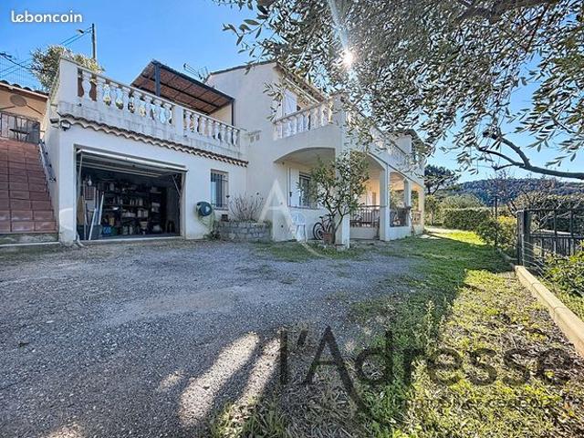 Villa 5 pièces 130 m²