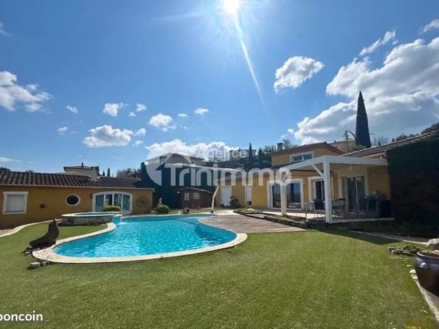 Villa 5 pièces 130 m²