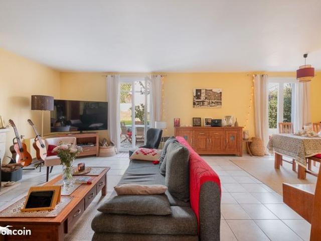 Villa 5 pièces 130 m²