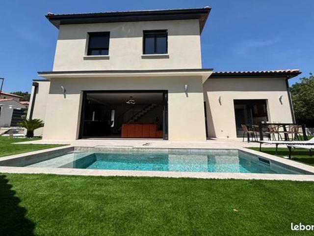 Villa 5 pièces 131 m²