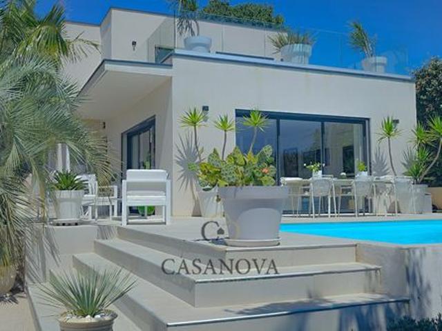 Villa 4 pièces 132 m²