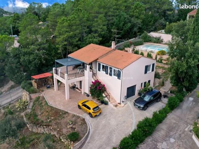 Villa 5 pièces 132 m²