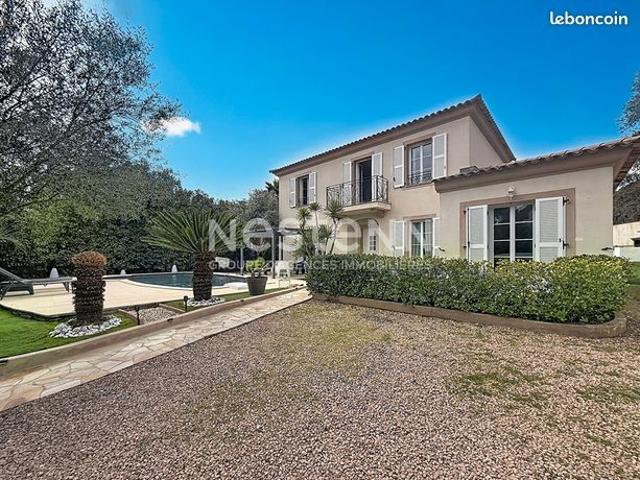 Villa 5 pièces 134 m²