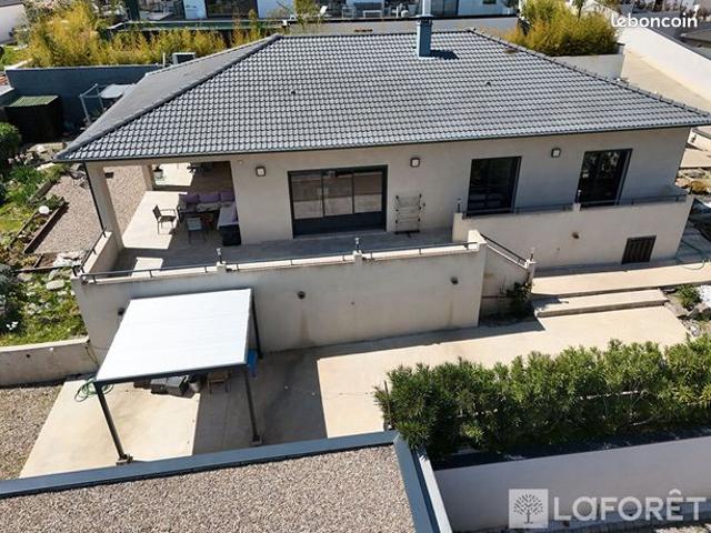 Villa 5 pièces 135 m²