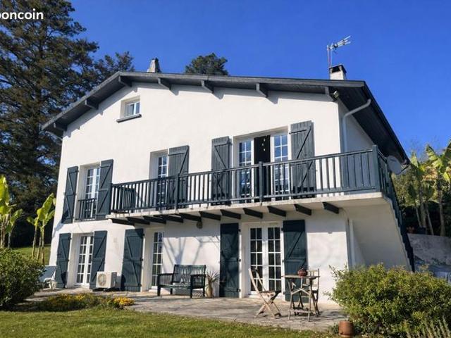 Villa 5 pièces 136 m²