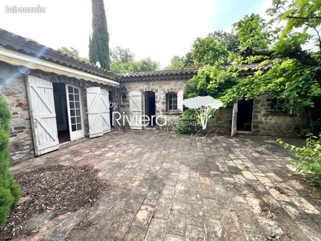 Villa 5 pièces 136 m²