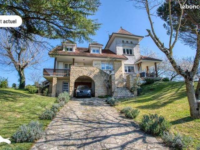 Villa 5 pièces 136 m²
