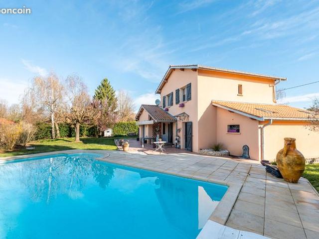 Villa 5 pièces 137 m²
