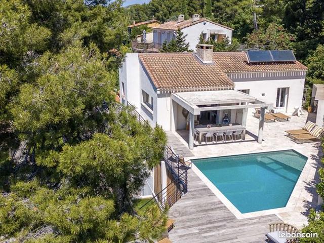 Villa 5 pièces 137 m²