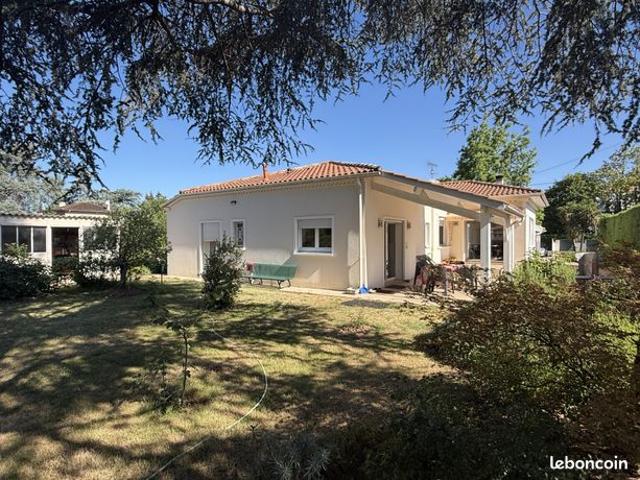 Villa 5 pièces 137 m²
