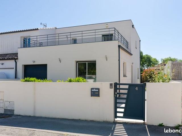 Villa 5 pièces 137 m²