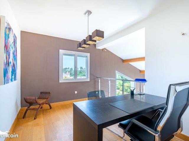 Villa 5 pièces 137 m²