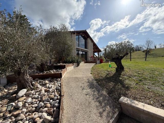 Villa 5 pièces 137 m²