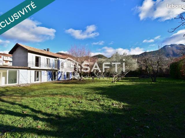 Villa 5 pièces 137 m²