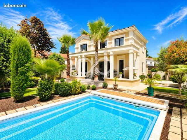 Villa 5 pièces 138 m²