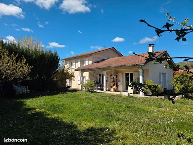 Villa 5 pièces 138 m²