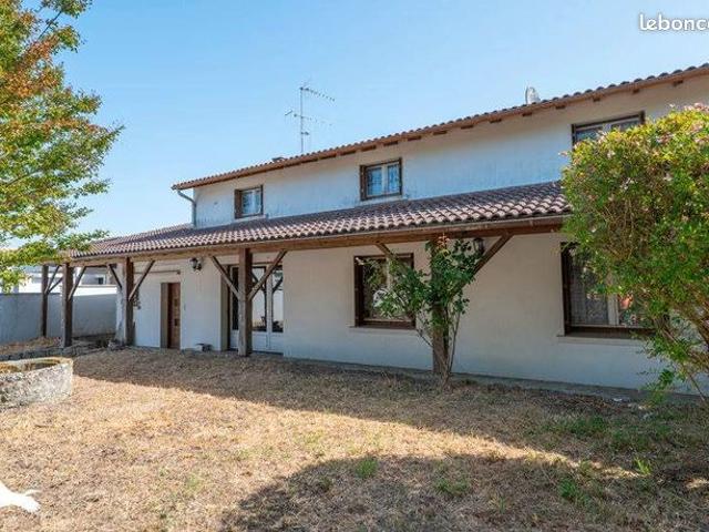 Villa 5 pièces 138 m²