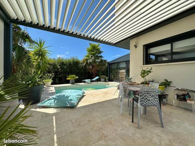 Villa 5 pièces 140 m²