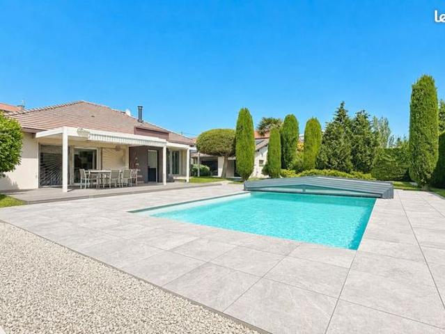 Villa 5 pièces 140 m²
