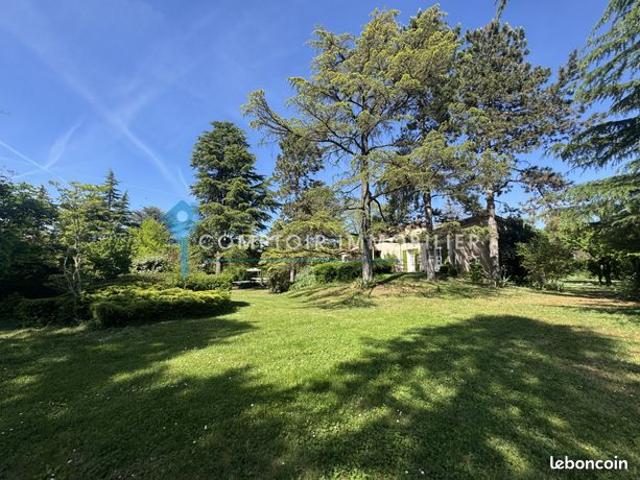 Villa 5 pièces 140 m²
