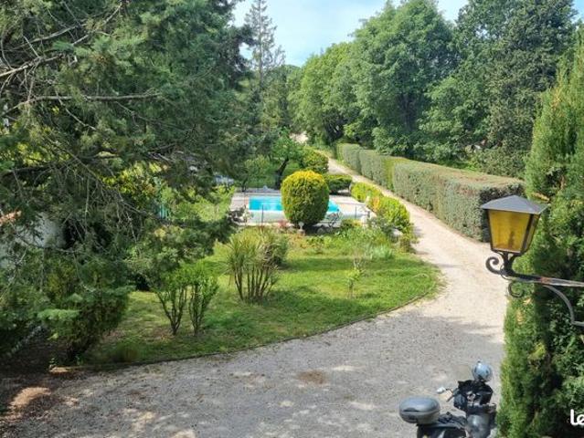 Villa 5 pièces 140 m²