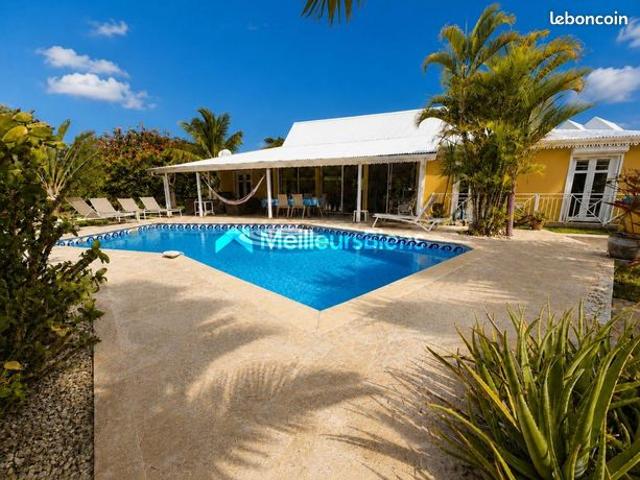 Villa 5 pièces 140 m²