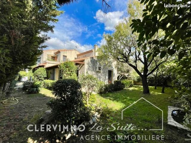 Villa 5 pièces 140 m²